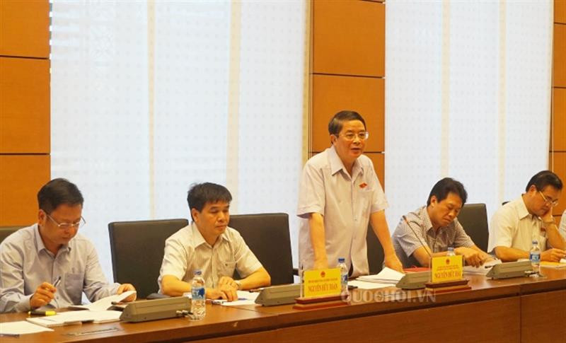 Đoàn giám sát của Uỷ ban Thường vụ Quốc hội đã có cuộc làm việc với Bộ Tài chính. Ảnh QH