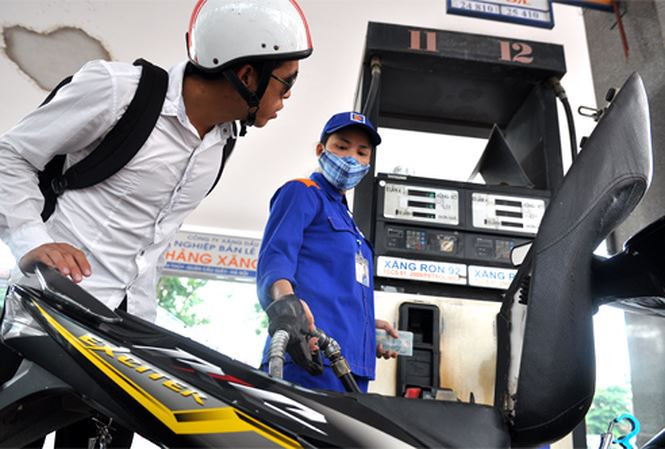 Thuế bảo vệ môi trường xăng dầu được đề nghị tăng kịch trần