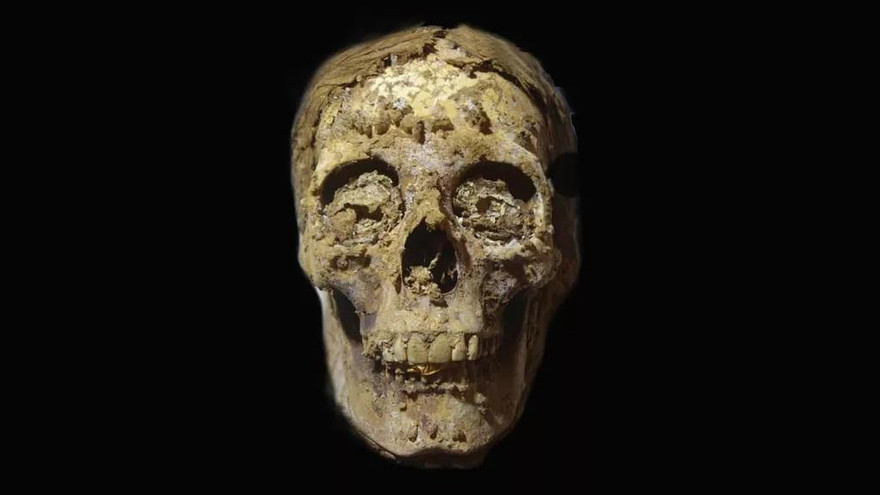 Xác ướp có lưỡi được bọc bằng vàng