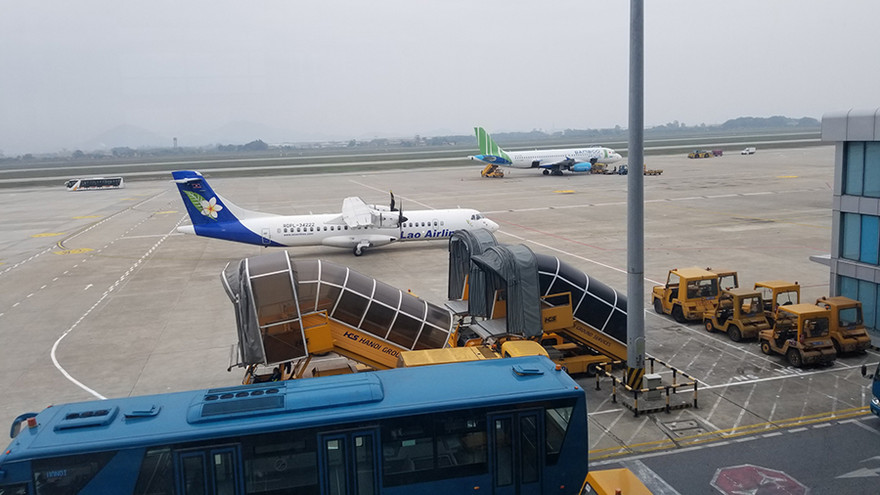 Trong sân bay có rất nhiều loại phương tiện khác nhau phục các chuyến bay. Ảnh minh hoạ.