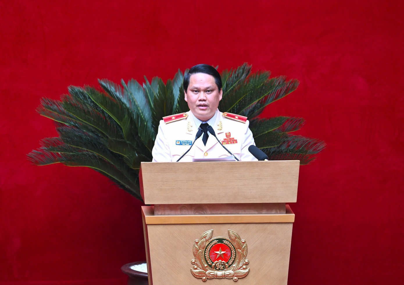 Thiếu tướng Bùi Quang Thanh, Chánh Thanh tra Bộ Công an trình bày Báo cáo tóm tắt tổng kết công tác phòng, chống tham nhũng, tiêu cực, thực hành tiết kiệm, chống lãng phí năm 2025.