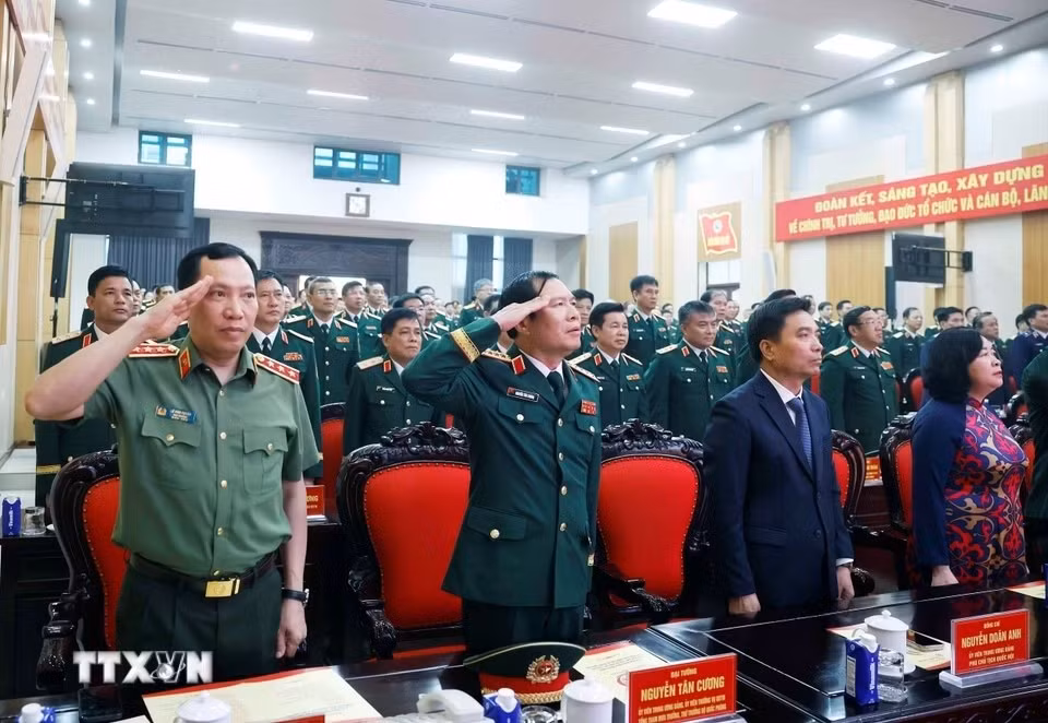 ttxvn-tong-bi-thu-chu-tich-nuoc-du-le-ky-niem-80-nam-bo-doi-phao-binh-ten-lua-2906-9jpg.jpg