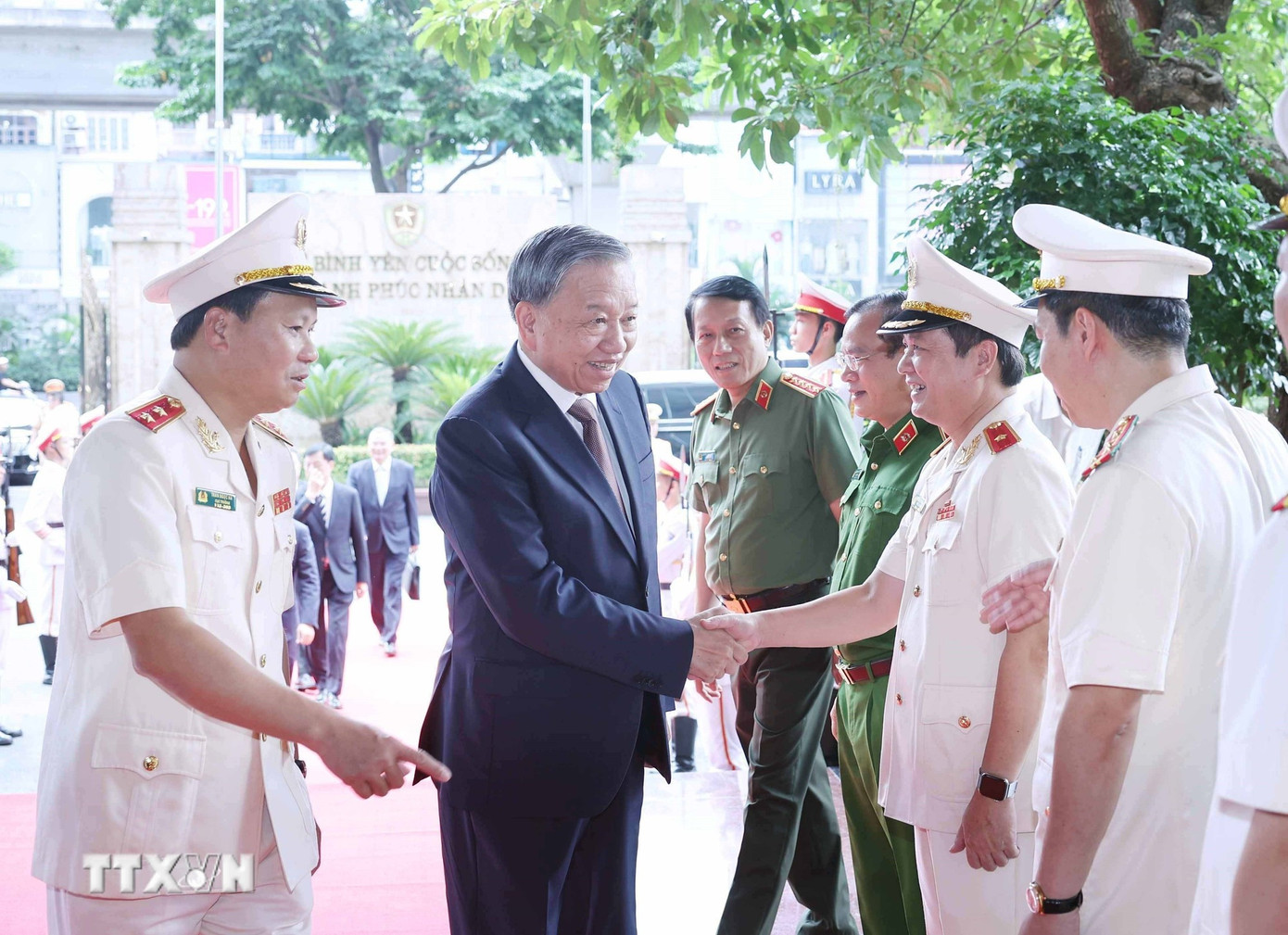 Tổng Bí thư Tô Lâm đến thăm và làm việc với Cục Cảnh sát Hình sự. (Ảnh: Thống Nhất/TTXVN)