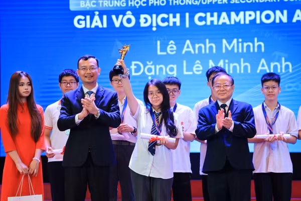 Bí kíp nâng trình môn Toán của nữ sinh giành giải Vô địch Quốc gia AIMO 2026