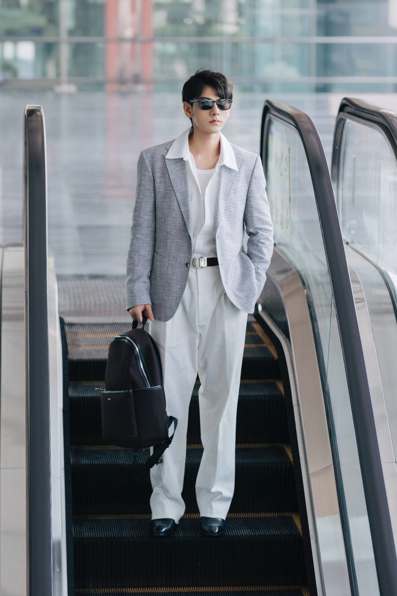 milan-fashion-week-vietnam-isaac-boss-airport-123.jpg
