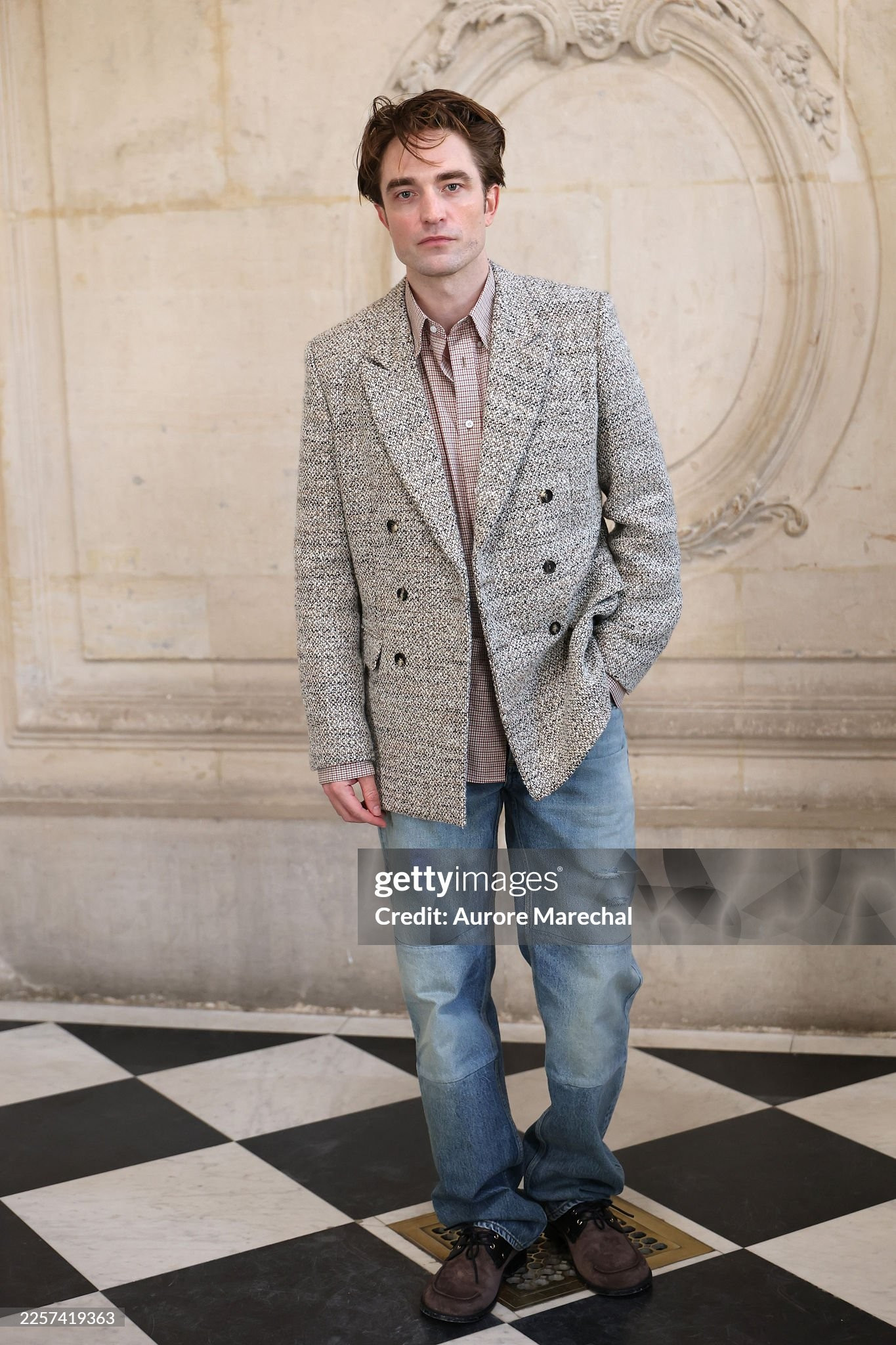 paris-fashion-week-men-dior-robert-pattinson.jpg