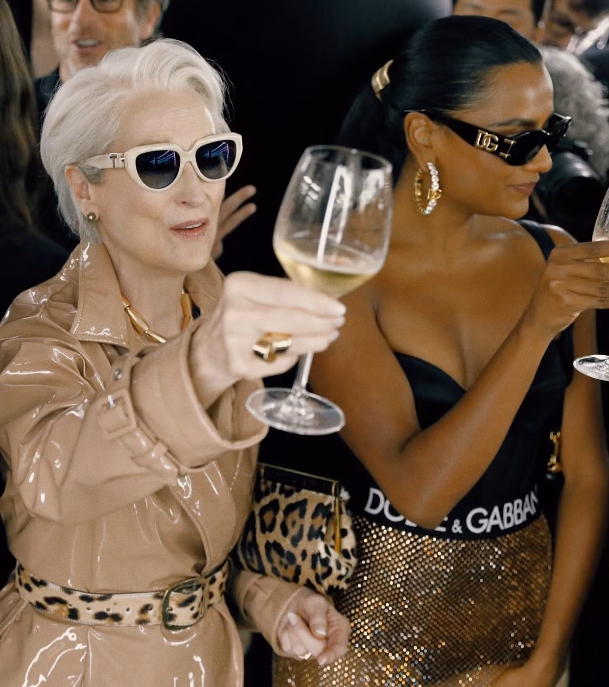 meryl-streep-stanley-tucci-and-simone-ashley-at-the-dolce-gabbana-show-in-milan.jpg