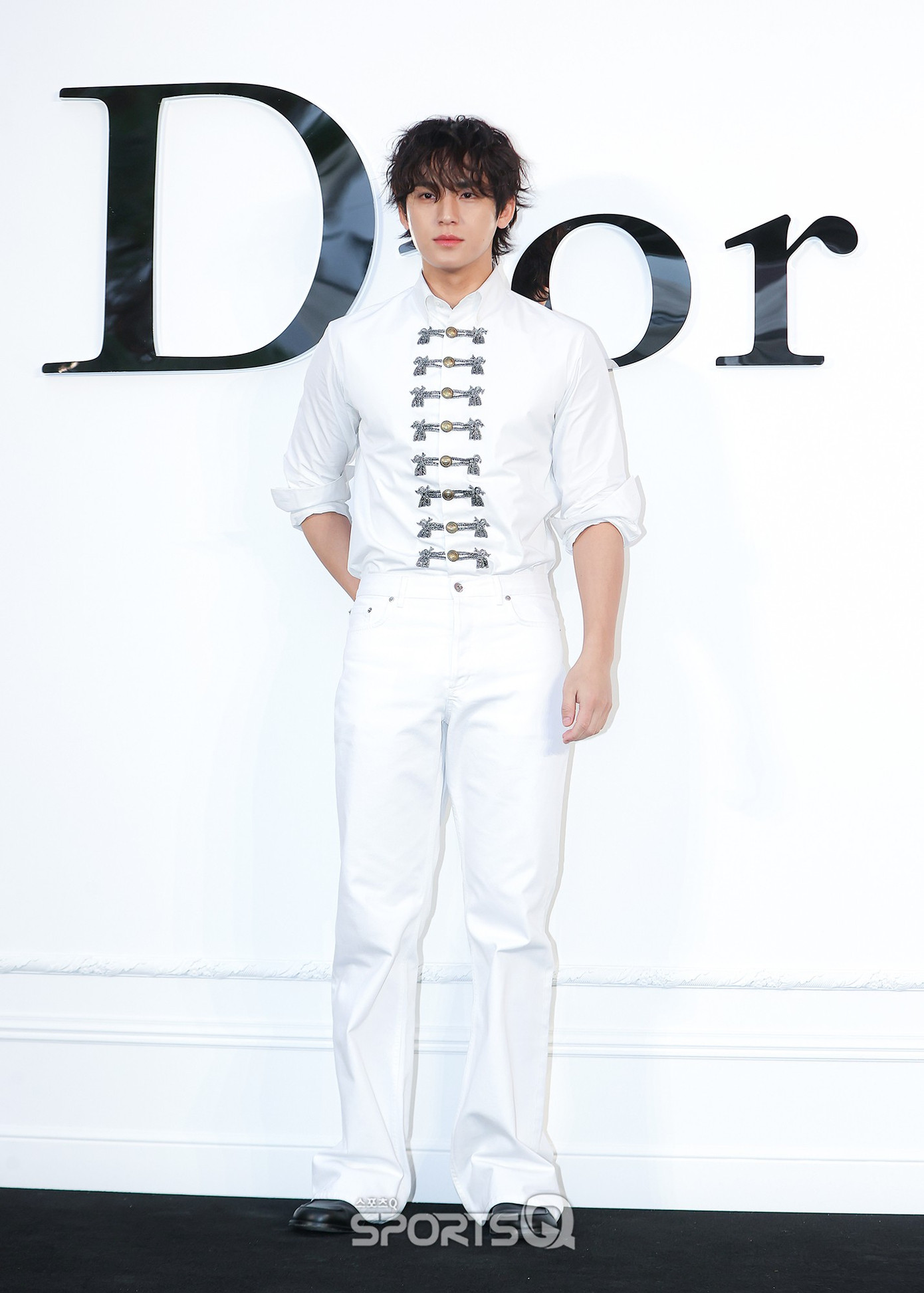 dior-seoul-1-mingyu.jpg