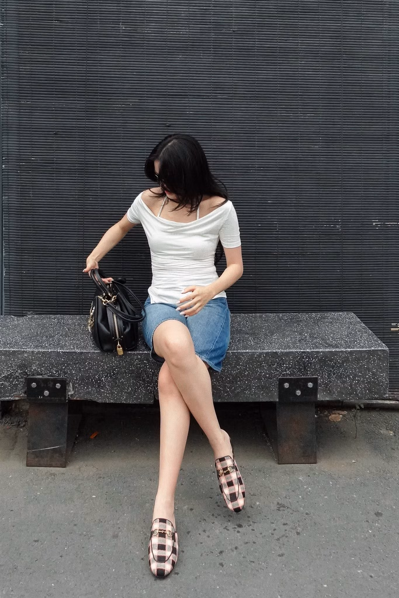 hoang-thuy-linh-fashion-june-july-20.jpg