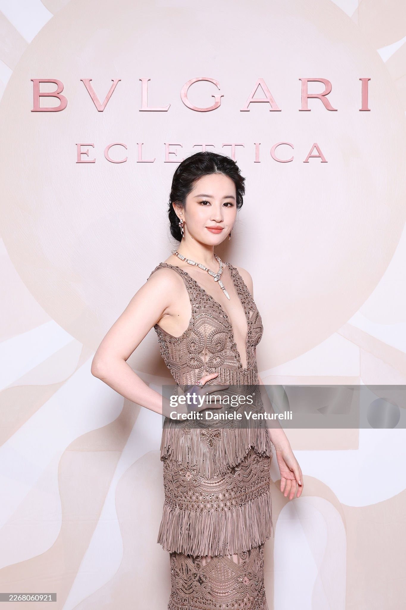 bvlgari-eclettica-liu-yifei-elie-saab-ss26-couture-11.jpg