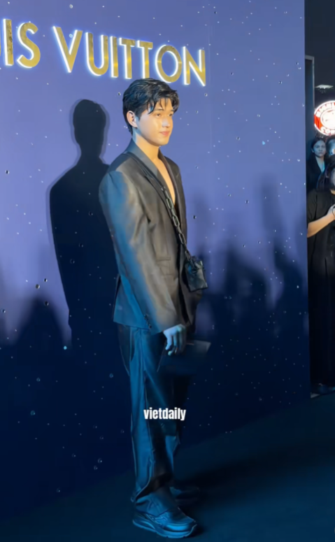 louis-vuitton-starry-night-year-end-viet-nam-2026-6.png