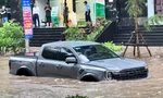 Hà Nội ngập diện rộng, giao thông tê liệt