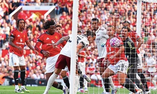 Ngoại hạng Anh MU vs Arsenal 0-1 (H1): MU thủng lưới sớm
