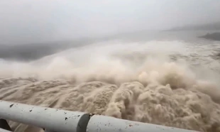 Lũ dữ ở miền Trung và bài học thủy điện xả nước cứu dân được 'trả tiền' 