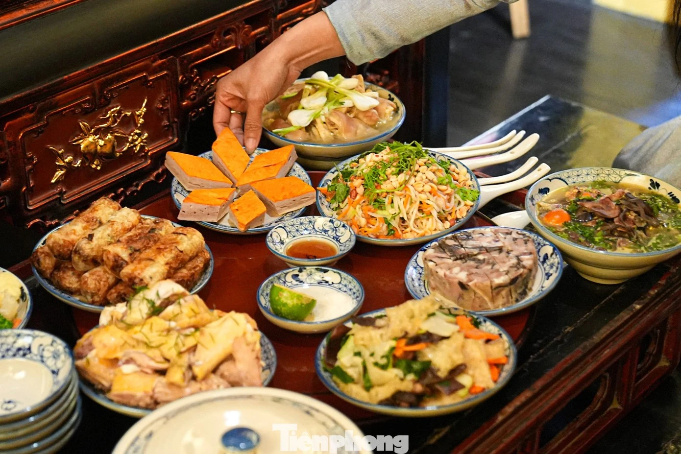 Lễ Tất Niên: Nghi Thức Truyền Thống Khép Lại Năm Cũ Và Ý Nghĩa Gia Đình