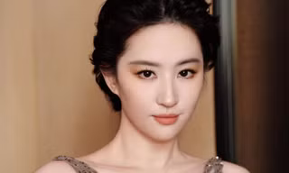 Lưu Diệc Phi lại khiến khán giả xao xuyến vì nhan sắc trong bộ phim từ 24 năm trước