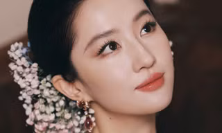 Đâu chỉ xinh đẹp, Lưu Diệc Phi còn là "cao thủ xử lý sự cố" nhanh đến khó tin