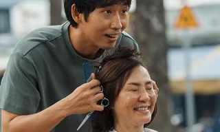 Hậu trường ca khúc chủ đề phim Việt - Hàn "Mang Mẹ Đi Bỏ" đang gây sốt phòng vé