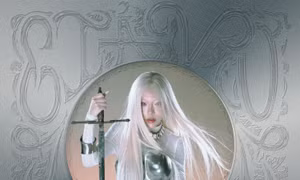 Phùng Khánh Linh viết tiếp "Giữa Một Vạn Người" trước thềm concert ở TP.HCM