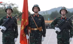 Thượng úy Lê Hoàng Hiệp giữ vai trò gì trong chương trình "Sao Nhập Ngũ" tập 2?