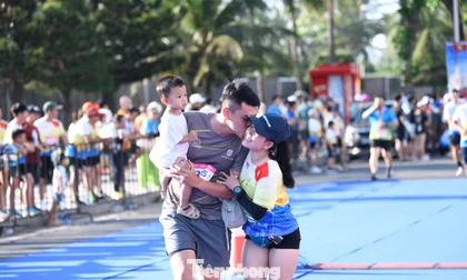 Những khoảnh khắc chỉ có thể bắt gặp ở Tiền Phong Marathon