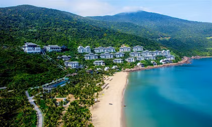 Đằng sau bước chuyển mình kỳ diệu của du lịch Việt Nam