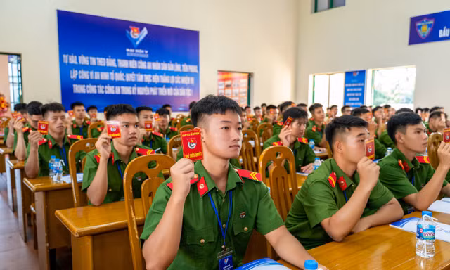 Đại hội Đoàn cơ sở Trung đoàn Cảnh sát cơ động Đông Bắc lần thứ V