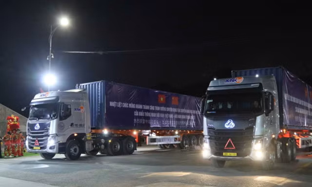 Khánh thành đường vận chuyển hàng hóa Lạng Sơn - Trung Quốc