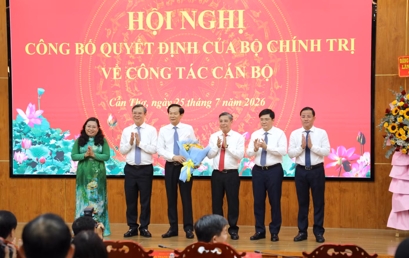 huy10245.jpg