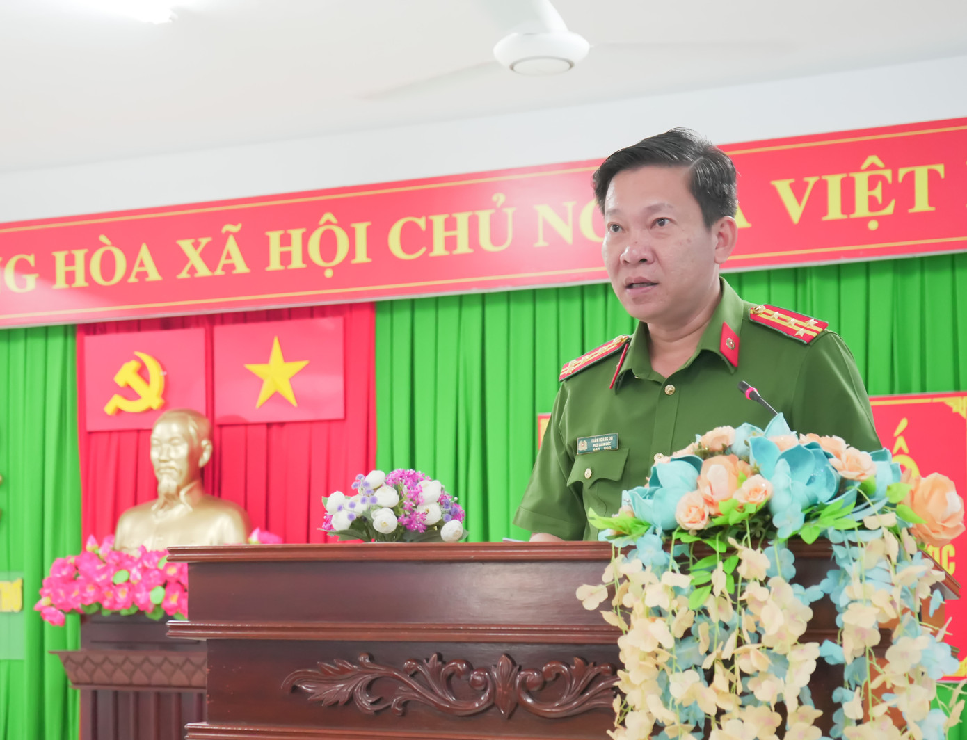 Đại tá Trần Hoàng Độ, Phó Giám đốc Công an thành phố phát biểu tại buổi lễ. h1.jpg