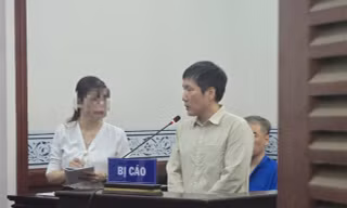Yu Sung Ho tại phiên tòa.