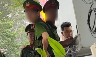 Ưng Hoàng Phúc và nhóm Ngũ Hổ Tướng làm việc với Công an TPHCM