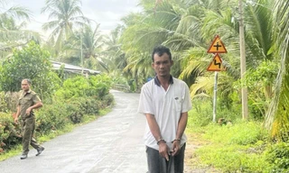 Vờ mua rồi cướp cọc vé số của bà cụ 78 tuổi