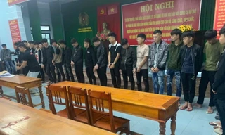 Khởi tố 32 đối tượng gây rối trật tự công cộng tại Huế