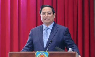 Thủ tướng: Xóa bỏ tư duy 'không biết mà vẫn quản', 'không quản được thì cấm'