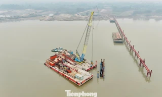 Toàn cảnh thi công cầu Thượng Cát hơn 7.300 tỷ đồng với biểu tượng cánh chim bay lên