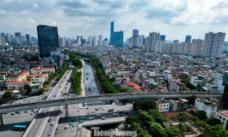 Hà Nội ‘chạy nước rút’ trước hạn chót chỉnh trang hai bên bờ sông Tô Lịch