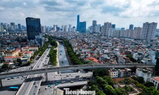 Hà Nội ‘chạy nước rút’ trước hạn chót chỉnh trang hai bên bờ sông Tô Lịch