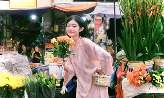 Nàng thơ Hậu Cần và chuyến tàu thời gian tại Chợ Đồng Xuân ngày cuối năm