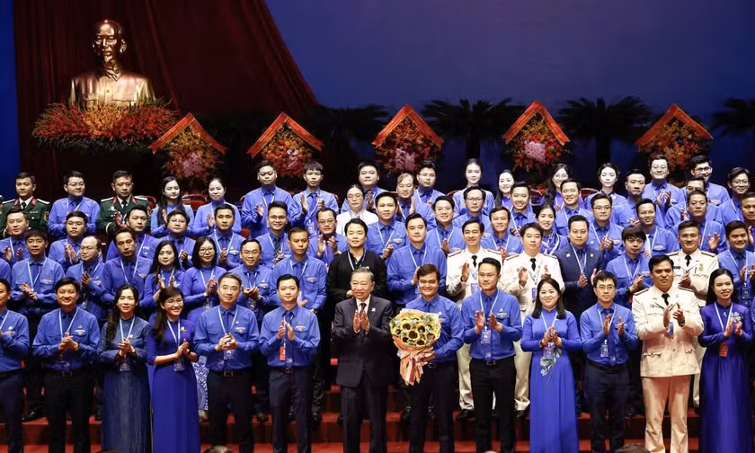 Danh sách Ban Bí thư, Ban Chấp hành Trung ương Đoàn TNCS Hồ Chí Minh khóa XIII