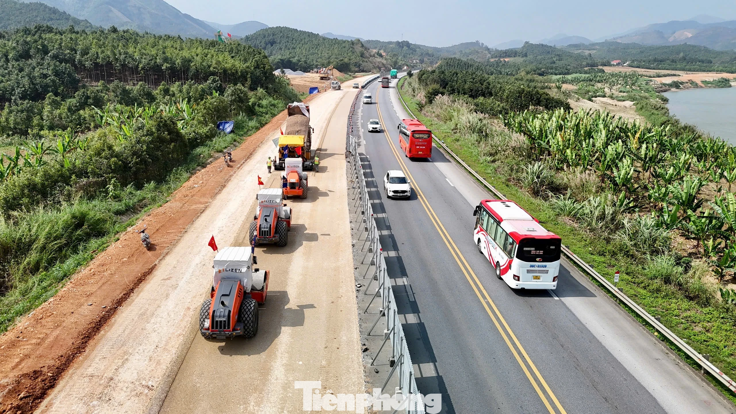 Cao tốc Nội Bài - Lào Cai tăng tốc thi công ngày đêm, hầm Đại Việt vượt tiến độ