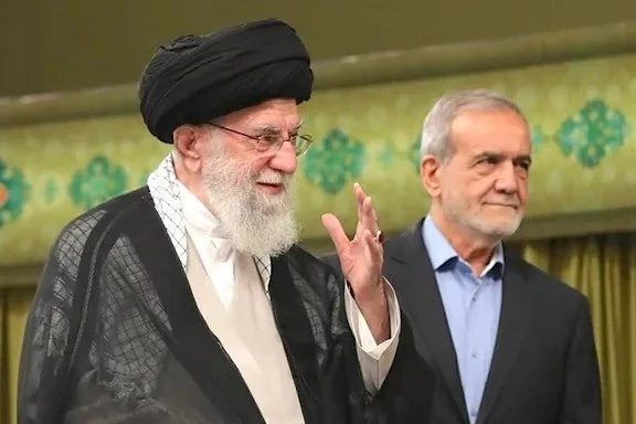 Iran Báo Cáo Tấn Công Nhắm Vào Lãnh Đạo Tối Cao, Kêu Gọi Dân Rời Thành Phố Lớn