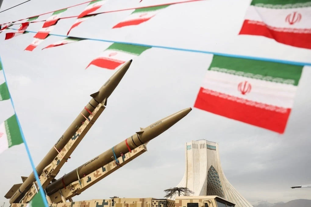Tổng thống Trump cảnh báo Iran về vũ khí hạt nhân, căng thẳng leo thang trước đàm phán