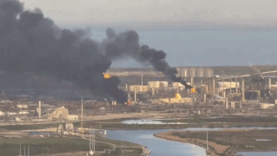 Mỹ: Nổ lớn tại nhà máy lọc dầu đúng thời điểm giá xăng dầu tăng cao