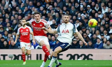 HIGHLIGHTS: Arsenal đè bẹp Tottenham, tăng tốc với Man City 