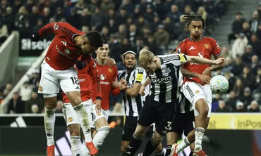 HIGHLIGHTS: MU cay đắng thua 10 người của Newcastle