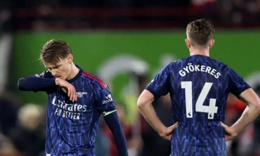 HIGHLIGHTS: Arsenal bị Brentford chia điểm, lung lay ngôi đầu bảng 