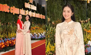 Hai Hoa hậu Việt Nam Thanh Thủy và Trúc Linh khoe sắc tại sự kiện cấp Nhà nước