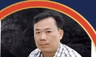 Một cái bắt tay, nhiều tầng năng lượng