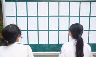 Chuyên gia đặt câu hỏi vì sao học sinh học ngày 2 buổi ở trường vẫn chưa đủ kiến thức?Ảnh: Hà Linh
